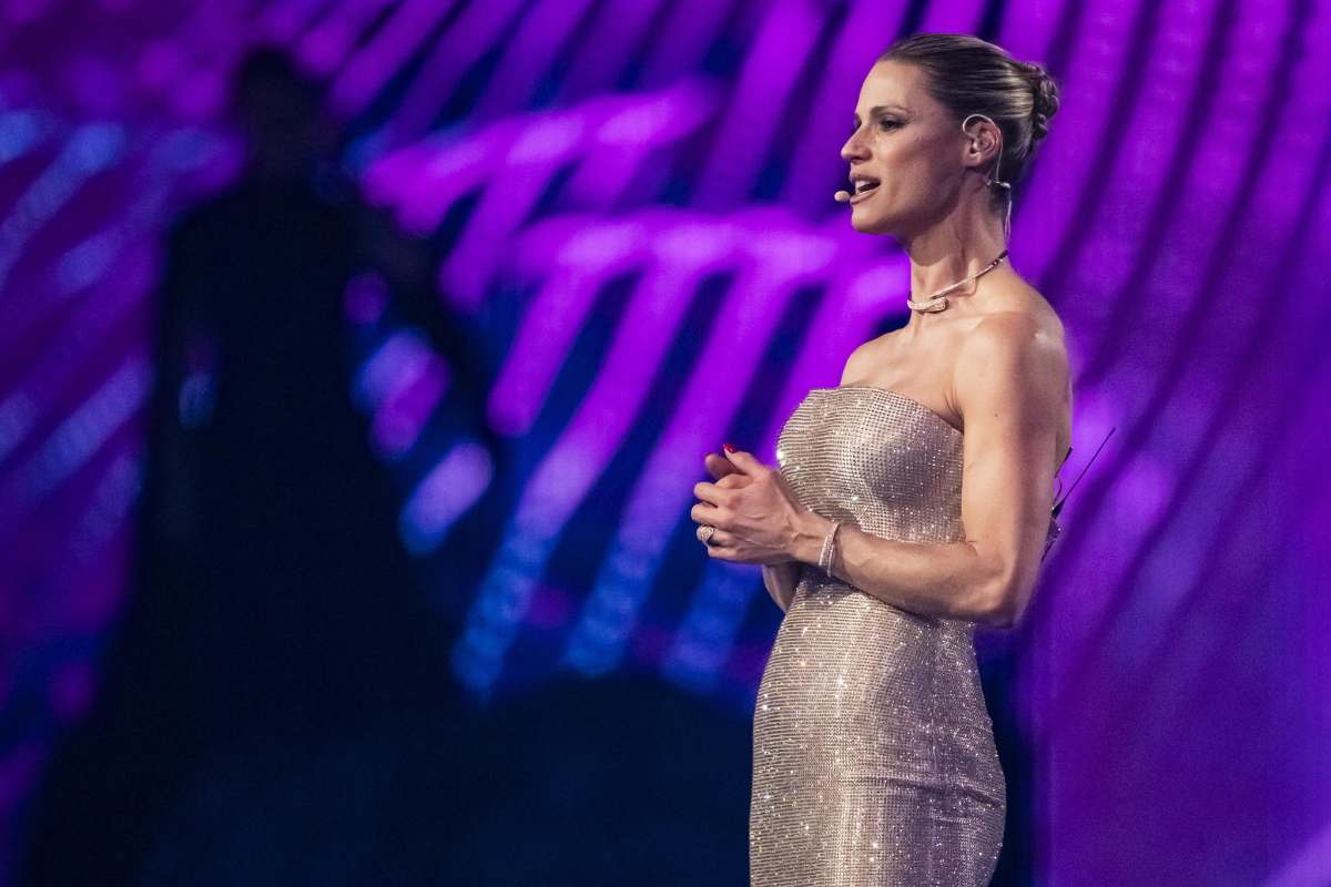 Michelle Hunziker durante l'Eurovision Song Contest