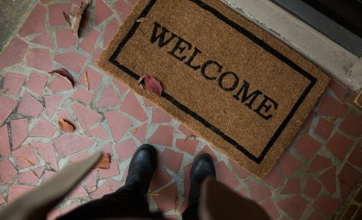 Tappeto con la scritta welcome