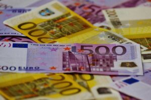 banconote da 500 e 200 euro