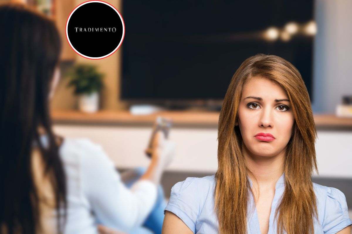 donna che guarda tv, un'altra triste e logo tradimento nel cerchio