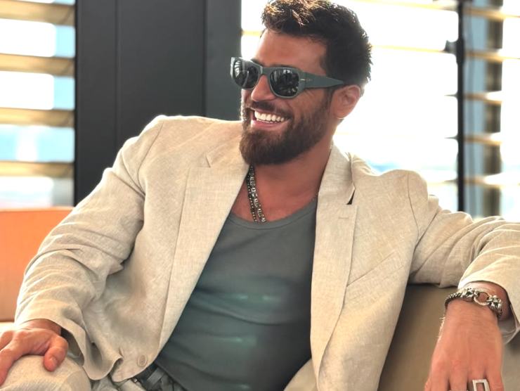 can yaman su instagram